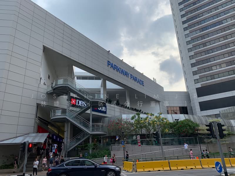 Coldstream Avenue, Coldstream Avenue, 4 Bedrooms, 4,700 sqft, Bungalow House For Rent, by Josephine Lim J R 林婕容 (区域分行董事 ), 500079429 - Exterior - PropertyGuru.com.sg