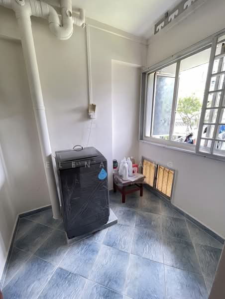 569 Choa Chu Kang Street 52 HDB Flat For Sale at S$ 599,999 | PropertyGuru Singapore - Balcony