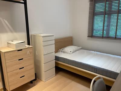 For Rent - 95B Henderson Road