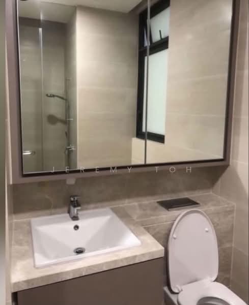Highline Residences, 9 Kim Tian Road, 2 Bedrooms, 667 sqft, Condominium For Rent, by Jeremy Toh, 500079462 - Bathroom - PropertyGuru.com.sg