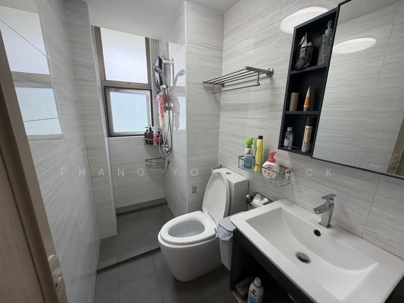 Orchid Park Condominium, 81 Yishun Street 81, Room Rental, 120 sqft, Condominium For Rent, by Phang Yong Hock, 500079463 - Bathroom - PropertyGuru.com.sg