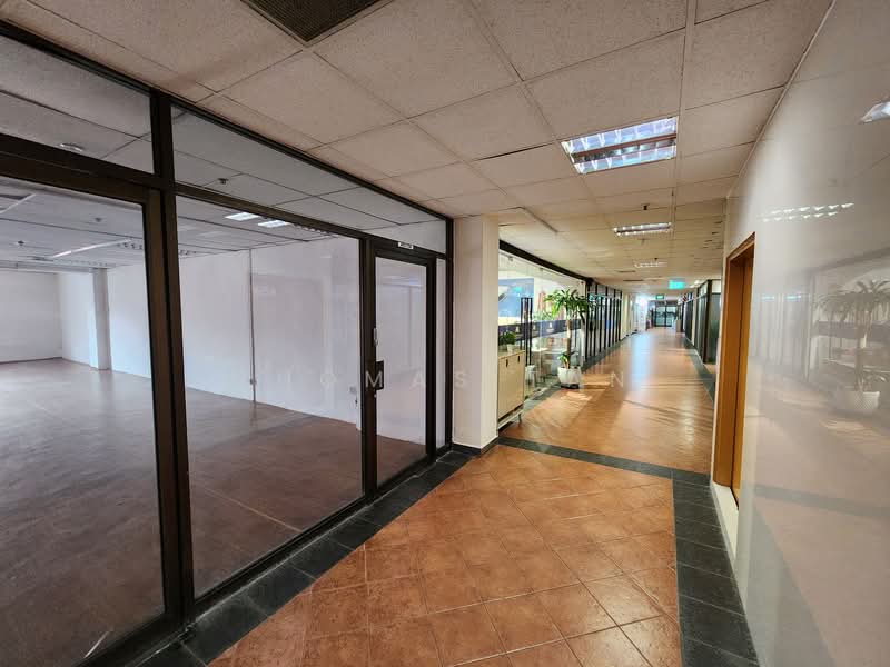 Jalan Besar Plaza, 101 Kitchener Road, 1,150 sqft, Office For Sale, by Thomas Tan, 500079464 - Corridor - CommercialGuru.com.sg