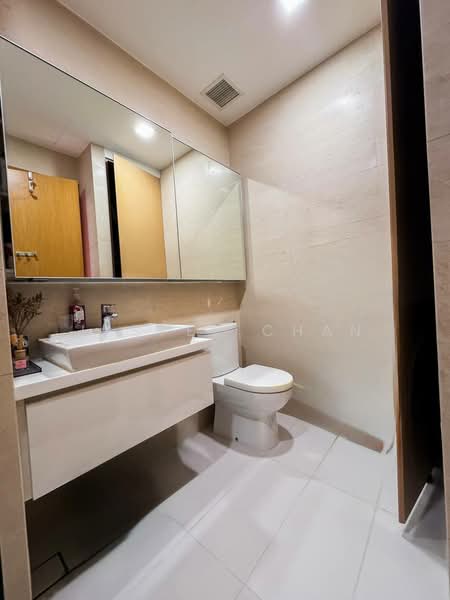 Uber 388 Condominium For Sale at S$ 1,850,000 | PropertyGuru Singapore - Bathroom