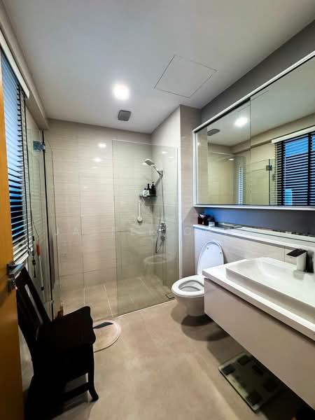 Uber 388 Condominium For Sale at S$ 1,850,000 | PropertyGuru Singapore - Bathroom