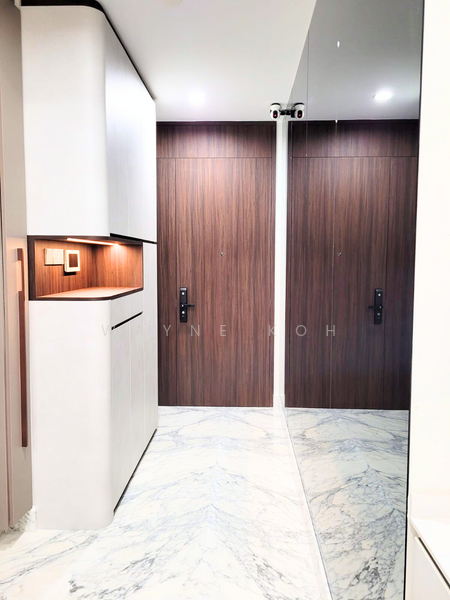 Van Holland Condominium For Sale at S$ 2,050,000 | PropertyGuru Singapore - Entrance