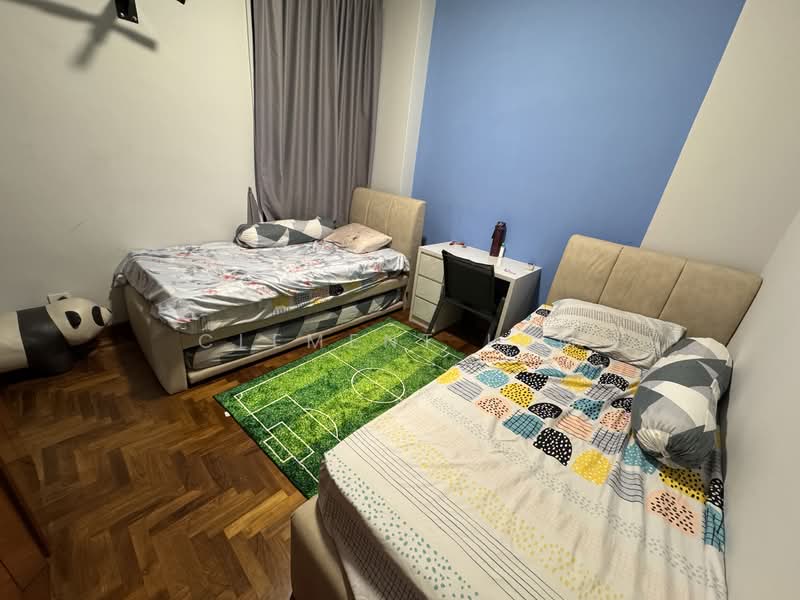 Regentville Condominium For Sale at S$ 1,250,000 | PropertyGuru Singapore - Bedroom