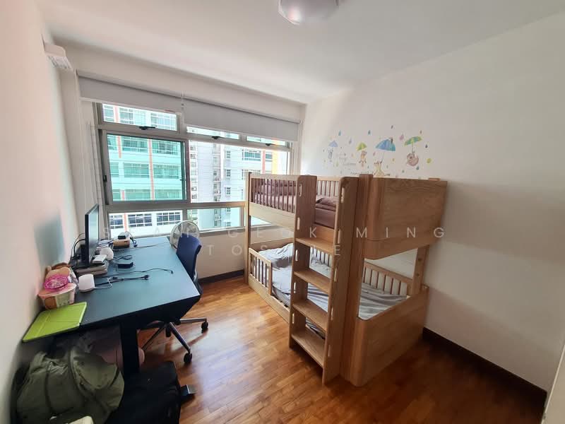 275B Compassvale Link HDB Flat For Sale at S$ 860,000 | PropertyGuru Singapore - Bedroom