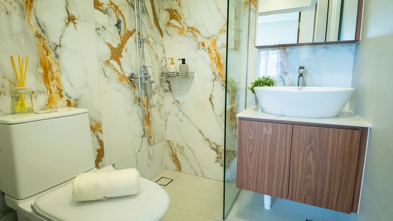 88 Dawson Road HDB Flat For Sale at S$ 1,238,888 | PropertyGuru Singapore - Common Bathroom