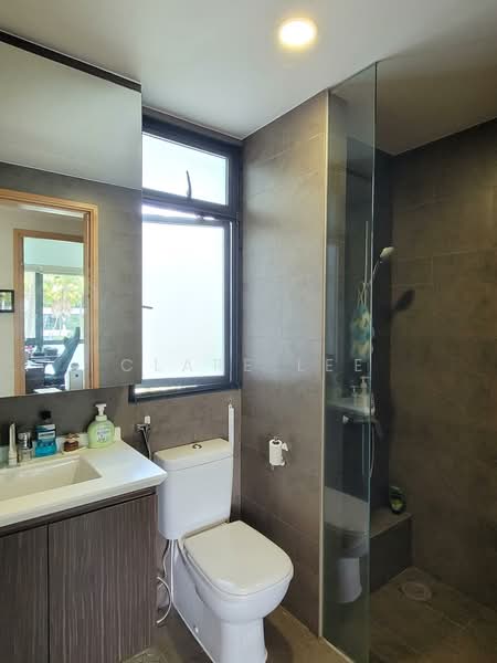 Parc Olympia Condominium For Sale at S$ 1,438,000 | PropertyGuru Singapore - Common Bathroom