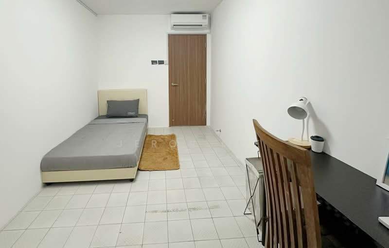 Pine Grove, 1F Pine Grove, Room Rental, 130 sqft, Condominium For Rent, by Jeron Lee, 500079529 - CR2 - $1500 - PropertyGuru.com.sg