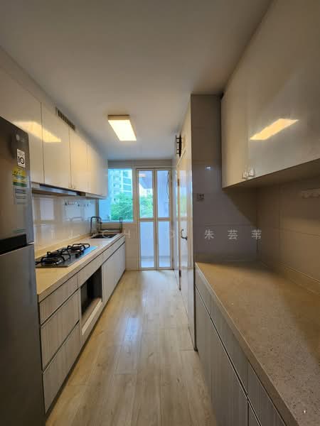 1 Canberra Executive Condominium For Sale at S$ 1,450,000 | PropertyGuru Singapore - Kitchen