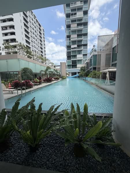 For Rent - Marine Blue