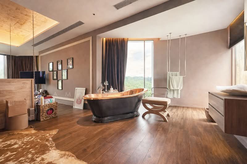 ⭐️RARE MODERN HOUSE W/ SUPERB GCB VIEW! MOTIVATED SELLER! SPECTACULAR UNBLOCKED VIEWS!⭐️ Detached House For Sale at S$ 13,800,000 | PropertyGuru Singapore - Bathroom