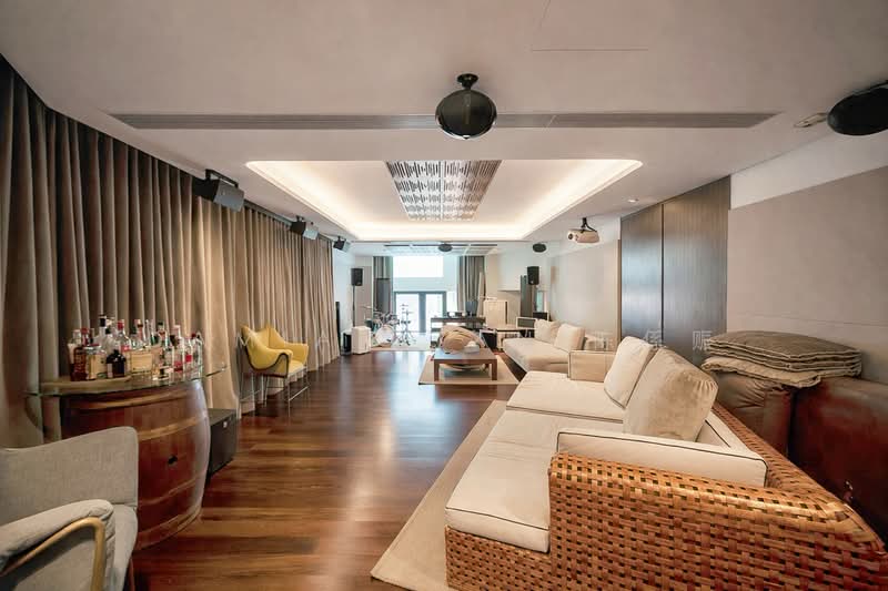 ⭐️RARE MODERN HOUSE W/ SUPERB GCB VIEW! MOTIVATED SELLER! SPECTACULAR UNBLOCKED VIEWS!⭐️ Detached House For Sale at S$ 13,800,000 | PropertyGuru Singapore - Living Room