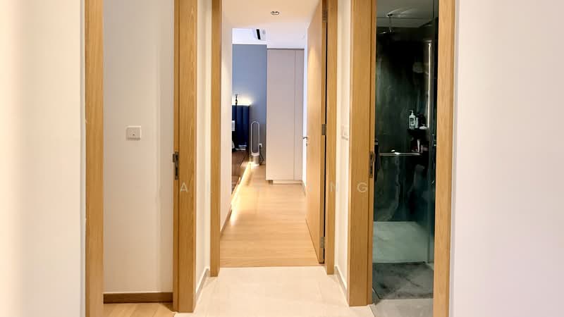 Midwood Condominium For Sale at S$ 1,296,000 | PropertyGuru Singapore - Corridor