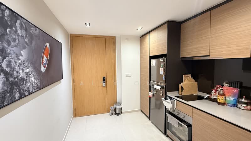 Midwood Condominium For Sale at S$ 1,296,000 | PropertyGuru Singapore - Kitchen