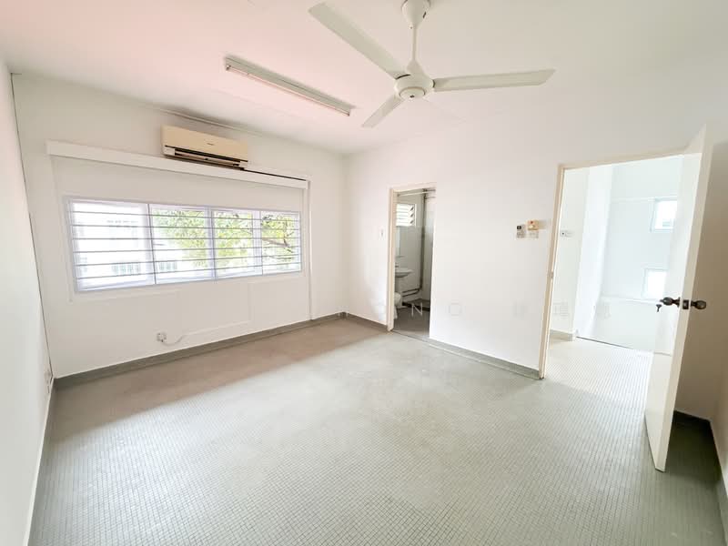 Bukit Loyang Estate Semi-Detached House For Sale at S$ 4,000,000 | PropertyGuru Singapore - Interior