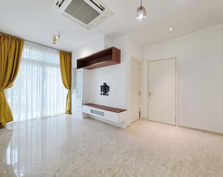Cardiff Residence Condominium For Sale at S$ 1,100,000 | PropertyGuru Singapore - Living Room