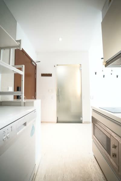 Cardiff Residence, 101 Cardiff Grove, 2 Bedrooms, 624 sqft, Condominium For Sale, by Amber Liu, 500079568 - Entrance - PropertyGuru.com.sg