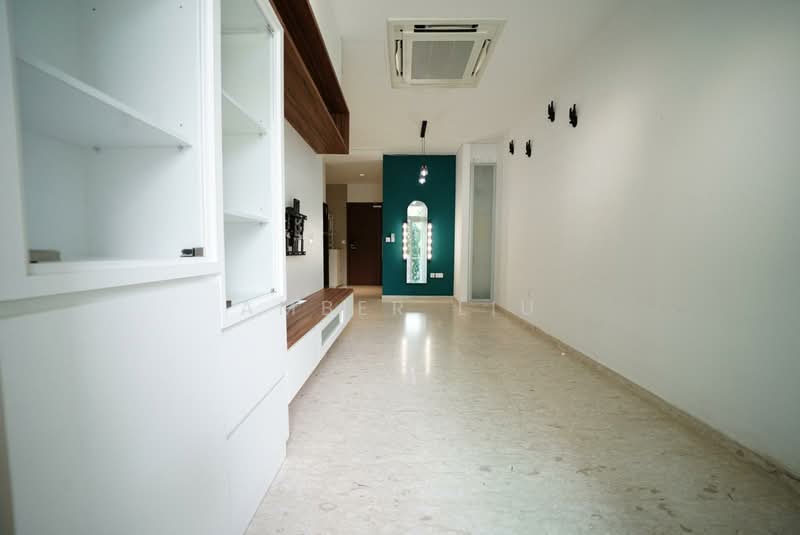 Cardiff Residence, 101 Cardiff Grove, 2 Bedrooms, 624 sqft, Condominium For Sale, by Amber Liu, 500079568 - Living Room - PropertyGuru.com.sg