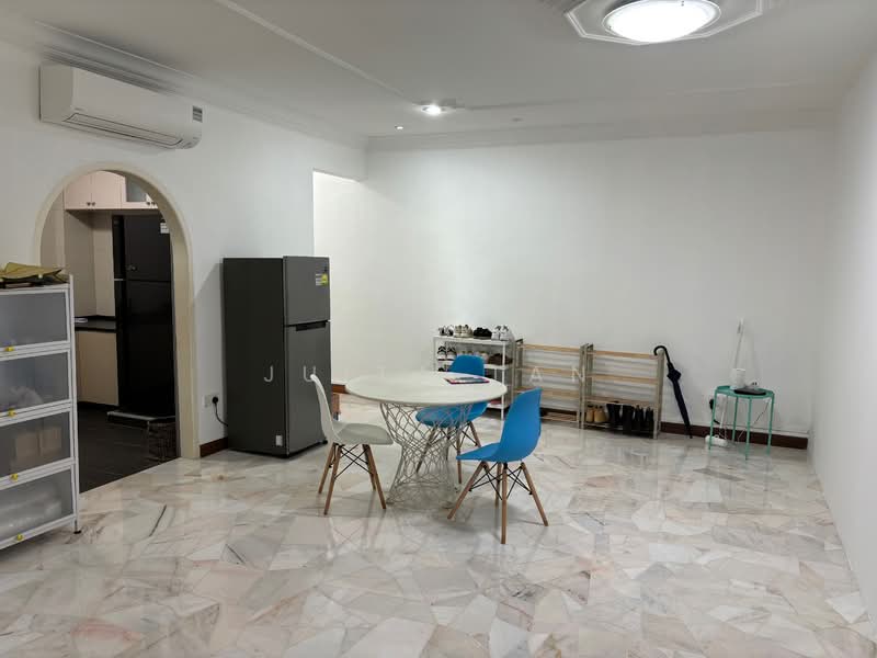 Cavenagh Gardens, 71 Cavenagh Road, Room Rental, 150 sqft, Apartment For Rent, by Juita Tan, 500079584 - Living Hall - PropertyGuru.com.sg