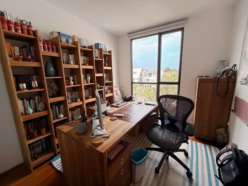 Lotus Ville | Lovely Terrace House w 5 Ensuite Bedrooms + Lift + Covered Parking and 1km to Tao Nan Cluster House For Sale at S$ 4,200,000 | PropertyGuru Singapore - Study