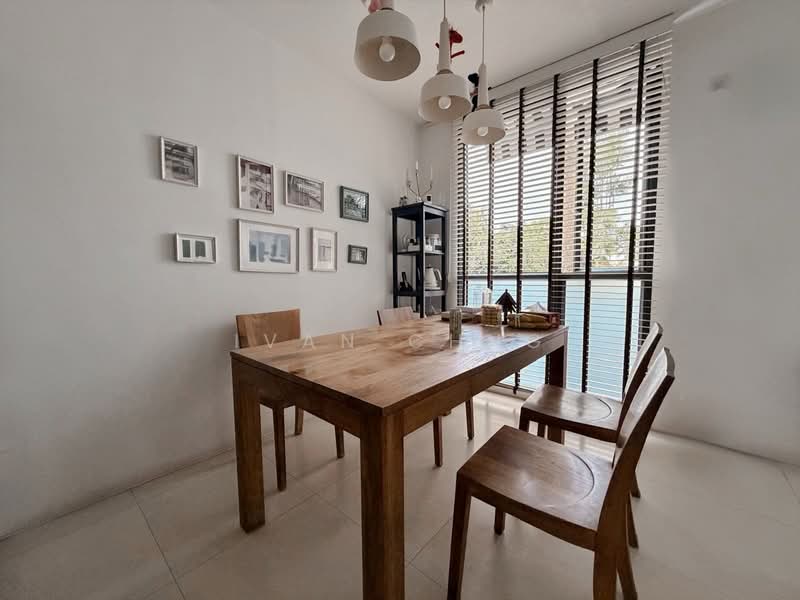 Offers Invited | D15 Terrace w 5 Ensuite Bedrooms + Lift + 27m Lap Pool | Marine Terrace MRT, Lorong L Telok Kurau, 5 Bedrooms, 3,552 sqft, Cluster House For Sale, by Ivan Chng, 500079585 - Dining Area - PropertyGuru.com.sg