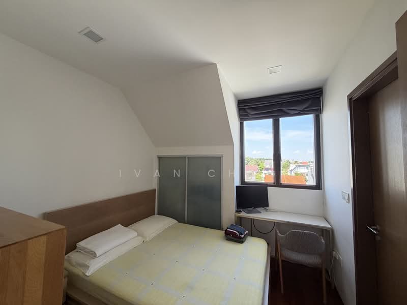 Offers Invited | D15 Terrace w 5 Ensuite Bedrooms + Lift + 27m Lap Pool | Marine Terrace MRT, Lorong L Telok Kurau, 5 Bedrooms, 3,552 sqft, Cluster House For Sale, by Ivan Chng, 500079585 - Bedroom - PropertyGuru.com.sg