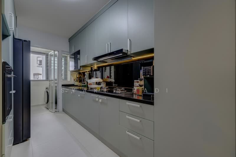 619A Tampines Street 61 HDB Flat For Sale at S$ 928,000 | PropertyGuru Singapore - Kitchen