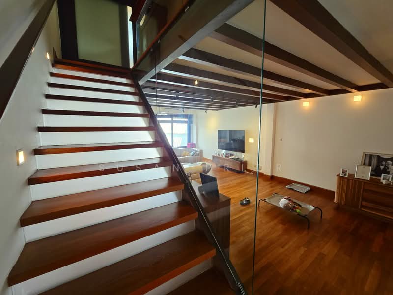 Amazing Emerald 3+1 Duplex, , 4 Bedrooms, 2,657 sqft, Conservation House For Rent, by Susan Prior, 500079601 - Living Room - PropertyGuru.com.sg