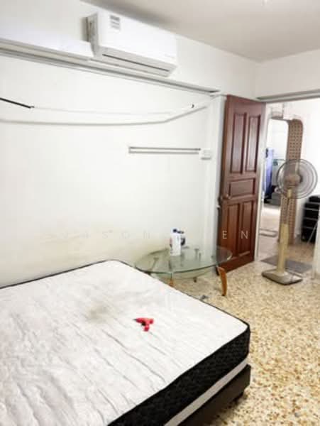 414 Ang Mo Kio Avenue 10, 414 Ang Mo Kio Avenue 10, 3 Bedrooms, 1,120 sqft, HDB Flat For Rent, by Jason Chen, 500079613 - Bedroom - PropertyGuru.com.sg