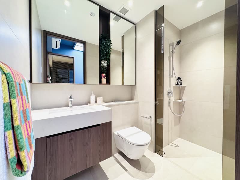 Pinery Residences Condominium For Sale at S$ 1,486,000 | PropertyGuru Singapore - Bathroom