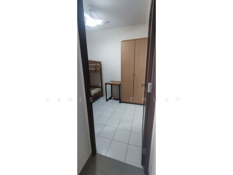Ava Towers, 10 Ava Road, Room Rental, 300 sqft, Apartment For Rent, by Vanessa Chuah, 500079659 - Bedroom - PropertyGuru.com.sg