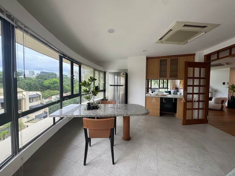 The Draycott Condominium For Sale at S$ 6,340,000 | PropertyGuru Singapore - Kitchen