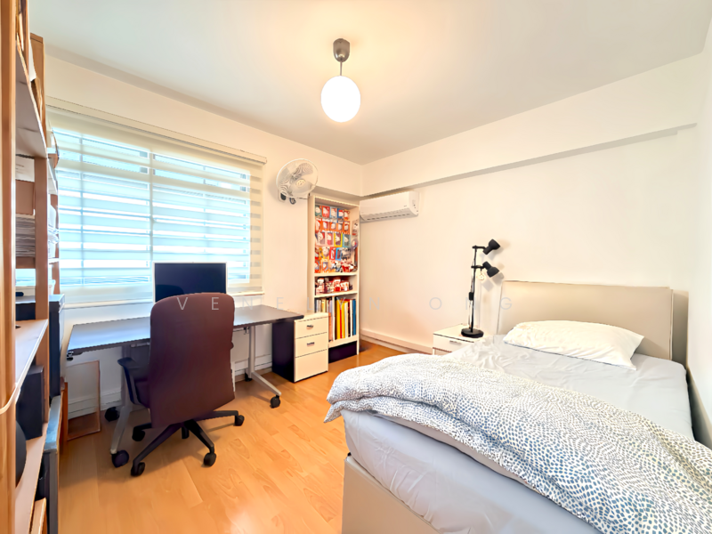 290 Bishan Street 24 HDB Flat For Sale at S$ 988,000 | PropertyGuru Singapore - Bedroom
