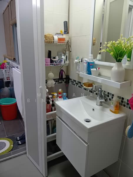 41 Teban Gardens Road, 41 Teban Gardens Road, Room Rental, 120 sqft, HDB Flat For Rent, by Marwana Binte Suleiman, 500079694 - Bathroom - PropertyGuru.com.sg