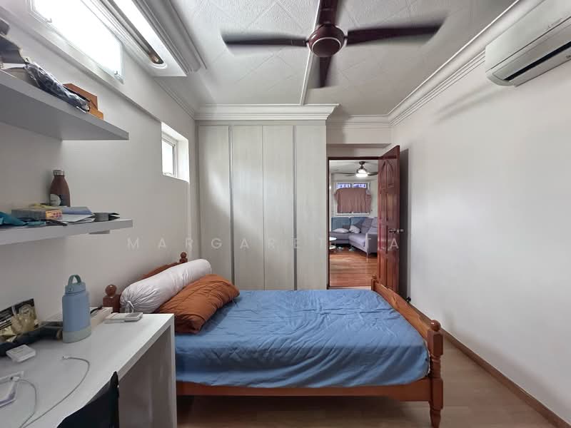 569 Choa Chu Kang Street 52 HDB Flat For Sale at S$ 599,999 | PropertyGuru Singapore - Bedroom