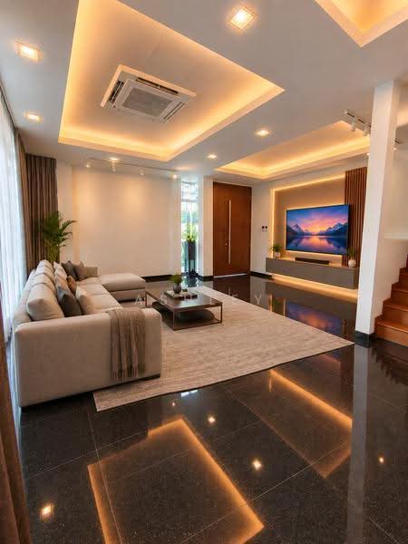 Value Buy! Modern 2.5 Storey Corner-T @ Seletar Hills Estate, Jalan Joran Jalan Redop Seletar Crescent Seletar Hills Drive Jalan Bangau Jalan Lebat Daun Jalan Jarak Jalan Jitong Jalan Peradun Jalan Lakum, Seletar / Yio Chu Kang, 5 Bedrooms, 3,600 sqft, Corner Terrace For Sale, by Ashley Wong Hui Min (黄鏸慜), 500079710 - Living Room - PropertyGuru.com.sg