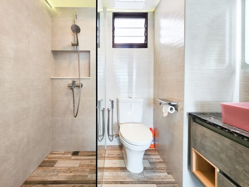 54 Havelock Road HDB Flat For Sale at S$ 880,000 | PropertyGuru Singapore - Bathroom