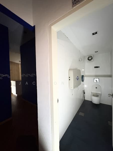 Jalan Leban, Jalan Leban, Ang Mo Kio / Bishan / Thomson, 4,108 sqft, Shop / Shophouse For Rent, by Jackson Loh, 500079723 - Restroom - CommercialGuru.com.sg