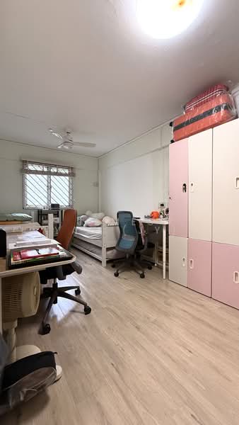 509 West Coast Drive HDB Flat For Sale at S$ 508,000 | PropertyGuru Singapore - Bedroom