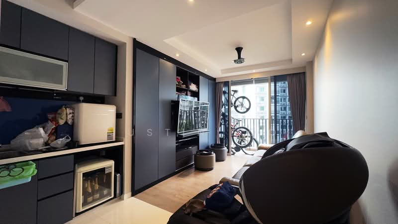 Heron Bay Executive Condominium For Sale at S$ 2,150,000 | PropertyGuru Singapore - Living Room