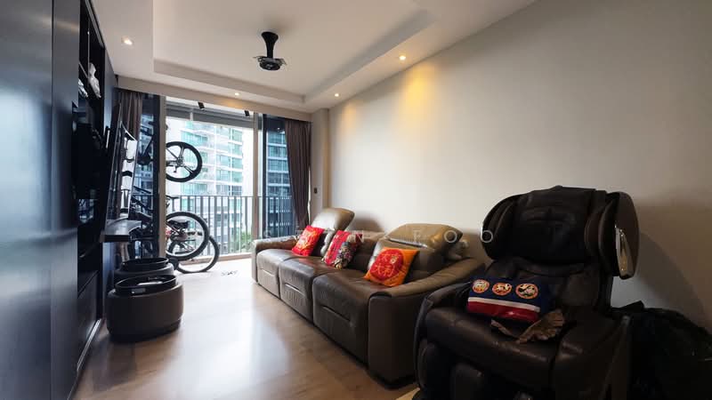 Heron Bay Executive Condominium For Sale at S$ 2,150,000 | PropertyGuru Singapore - Living Room