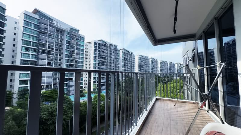 Heron Bay Executive Condominium For Sale at S$ 2,150,000 | PropertyGuru Singapore - Balcony
