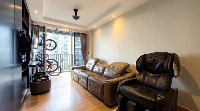Heron Bay, 51 Upper Serangoon View, 4 Bedrooms, 1,389 sqft, Executive Condominium For Sale, by Justin Foo, 500079737 - Living Room - PropertyGuru.com.sg
