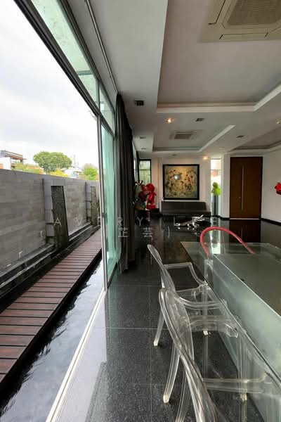 Renovated Corner Landed Seletar Hills Estate Corner Terrace For Sale at S$ 5,480,000 | PropertyGuru Singapore - Living Room