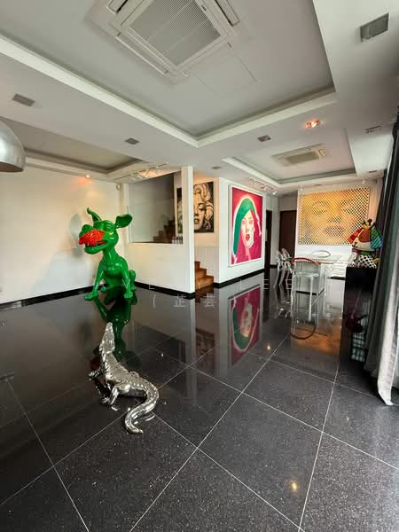 Renovated Corner Landed Seletar Hills Estate Corner Terrace For Sale at S$ 5,480,000 | PropertyGuru Singapore - Interior