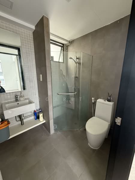 Arthur 118 Apartment For Sale at S$ 2,500,000 | PropertyGuru Singapore - Common Bathroom