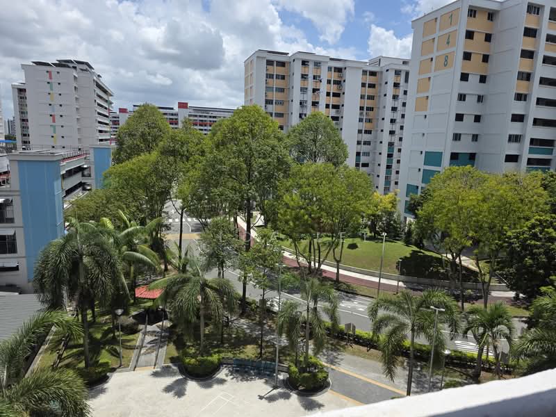 160 Yishun Street 11 HDB Flat For Sale at S$ 450,000 | PropertyGuru Singapore - Front Open view