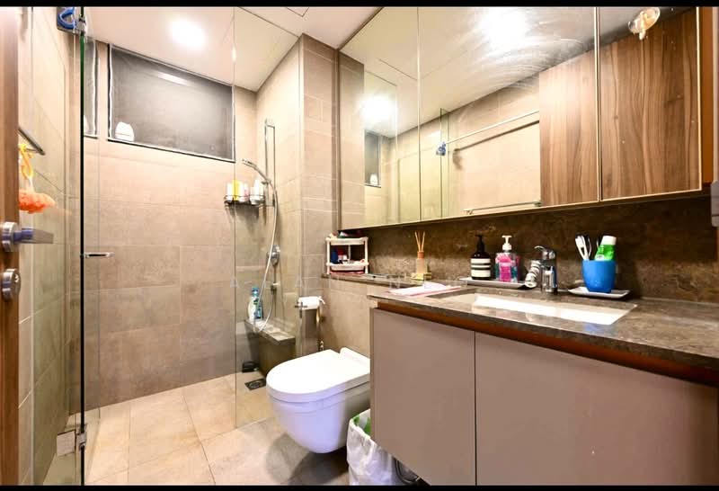 Daintree Residence Condominium For Sale at S$ 2,350,000 | PropertyGuru Singapore - Bathroom